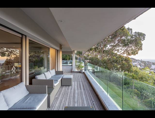8 BEDROOM HOUSE FOR SALE IN LLANDUDNO